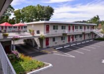 Campus Inn And Suites